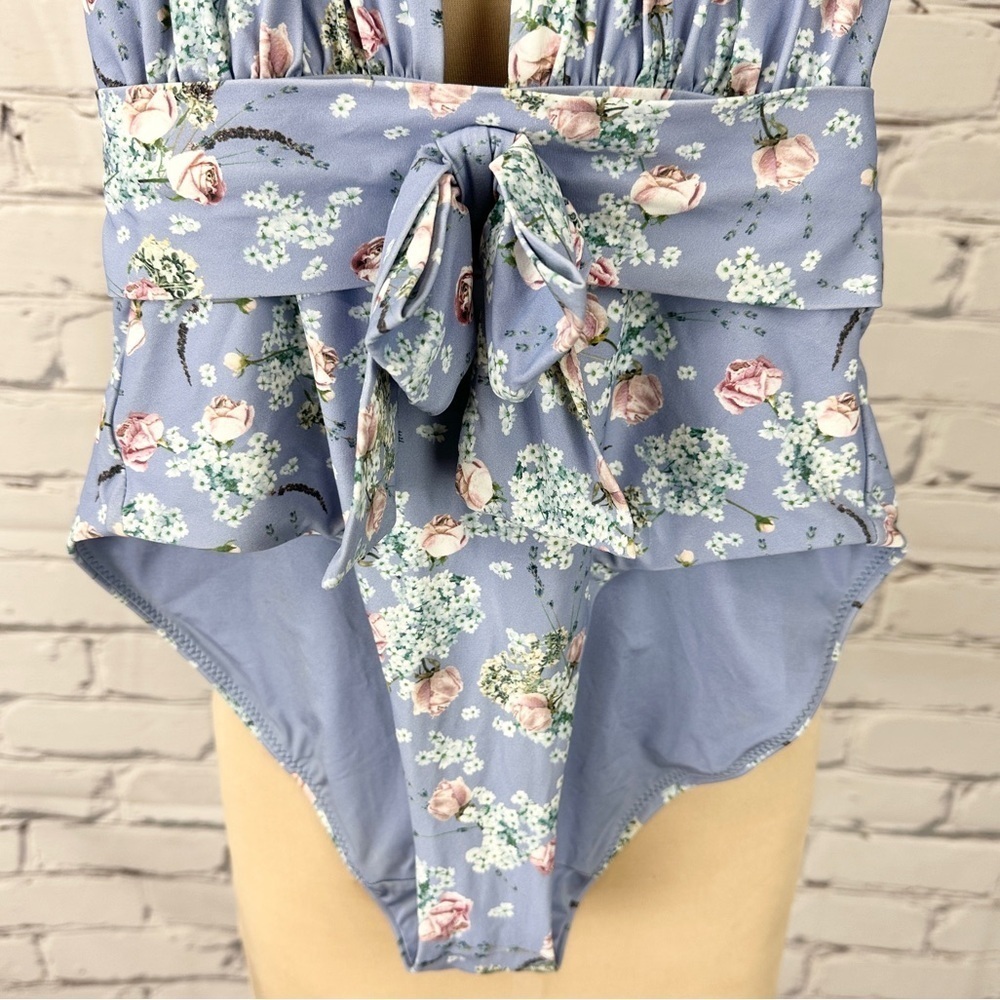 We Wore What Brooklyn One Piece Swimsuit Bow Halter Neck XS lavender Floral - Picture 7 of 12